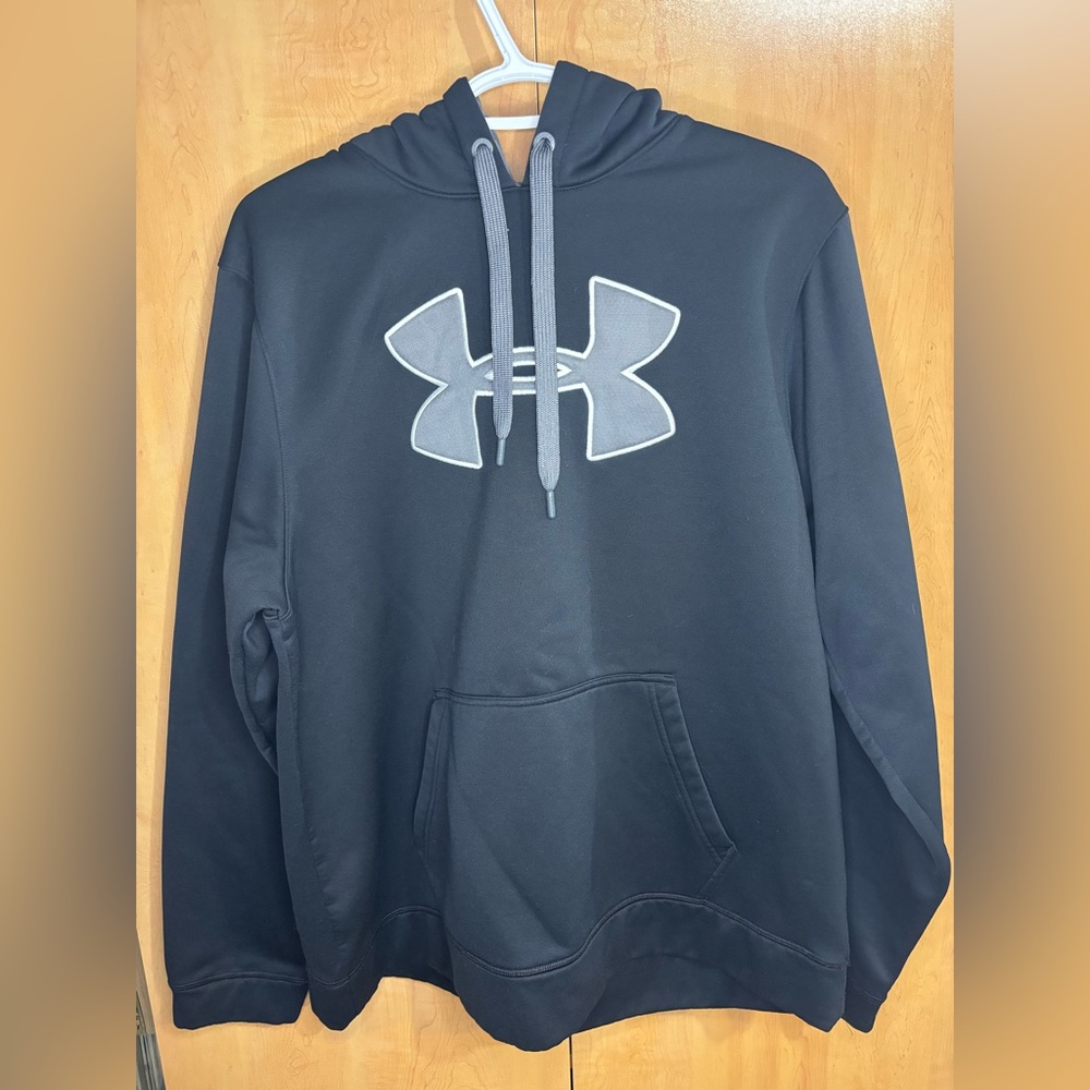 Men’s sweater, Size large, Under Armour, hood, front pocket